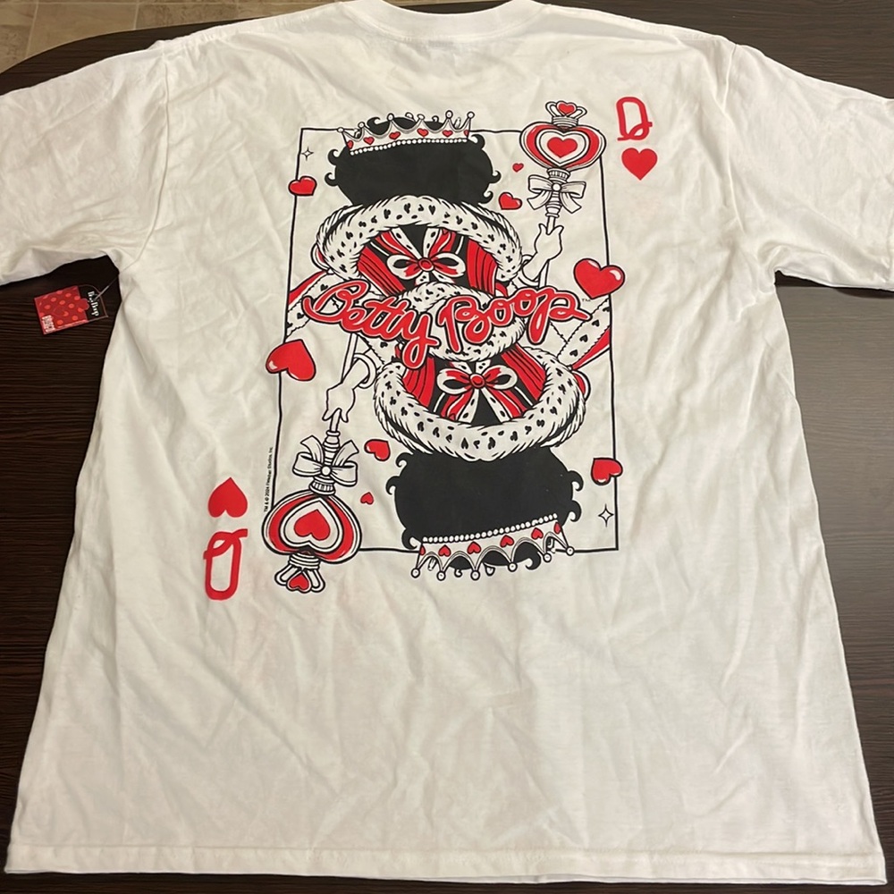 Betty Boop Queen Of Hearts Tee - Picture 6 of 8